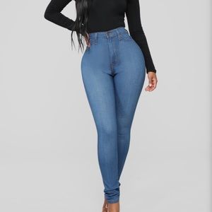 ‼️NWT‼️High Waist Skinny Jeans - Medium Blue
